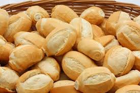 Cesta de pães frescos